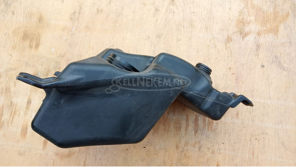 Malaguti Centro 125 - 160 üzemanyag tank - 9/10