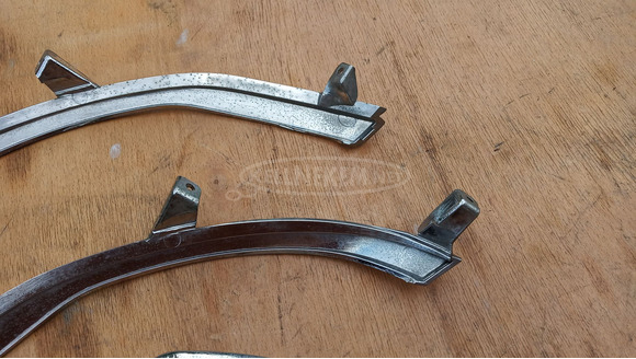 Malaguti Centro 125 - 160 homlokidom keret - 7/9