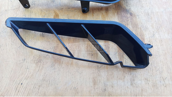 Malaguti Centro 125 - 160 műanyag pár - 4/8