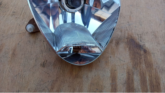 Malaguti Centro 125 - 160 első lámpa foncsor - 5/9