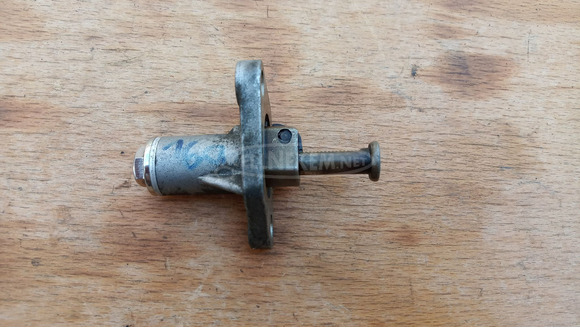 Malaguti Centro 125 - 160 vezérműlánc feszítő patron - 2/5