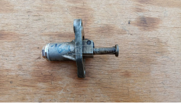 Malaguti Centro 125 - 160 vezérműlánc feszítő patron