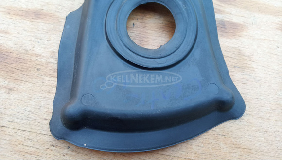 Malaguti Centro 125 - 160 üzemanyag tálca - 4/6