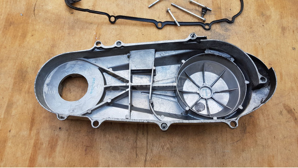 Malaguti Centro 125 - 160 kuplungfedél - 4/8