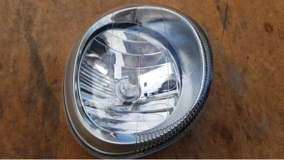 Aprilia scarabeo light 125 - 200 első lámpa - 9/10