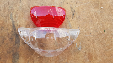 Aprilia scarabeo light 125 - 200 hátsó lámpa burkolat