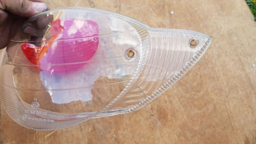 Aprilia scarabeo light 125 - 200 hátsó lámpa burkolat