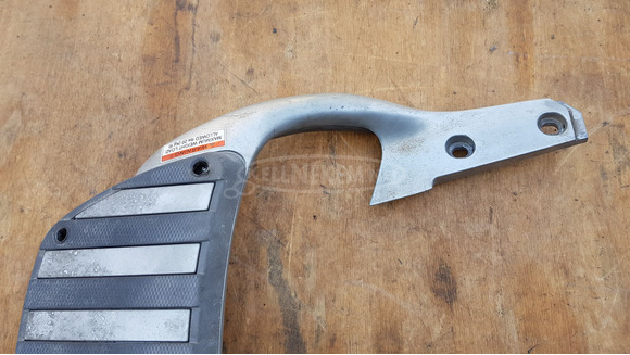 Aprilia scarabeo light 125 - 200 hátsó kapaszkodó - 3/8