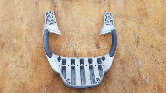 Aprilia scarabeo light 125 - 200 hátsó kapaszkodó - 5/8