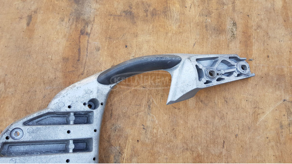 Aprilia scarabeo light 125 - 200 hátsó kapaszkodó - 7/8