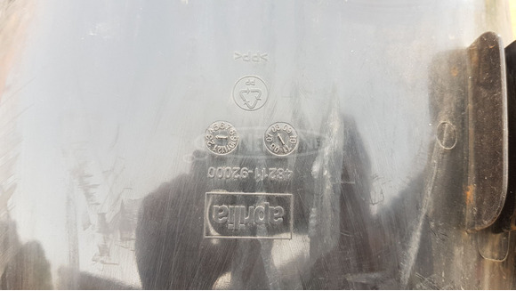 Aprilia scarabeo light 125 - 200 kerékjárati műanyag - 8/8