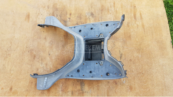 Aprilia scarabeo light 125 - 200 taposó - 1/10