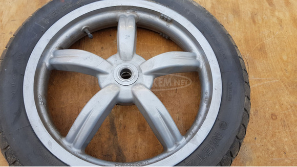 Aprilia scarabeo light 125 - 200 hátsó kerék - 2/8