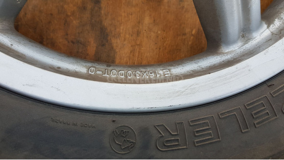 Aprilia scarabeo light 125 - 200 hátsó kerék - 3/8