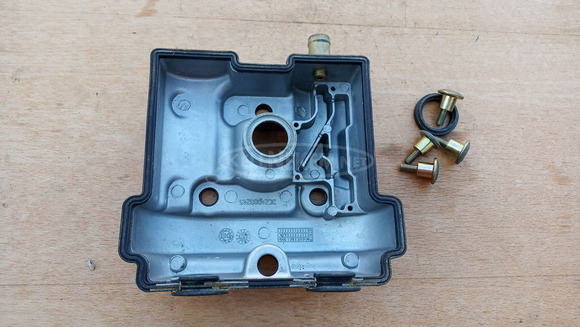 Aprilia scarabeo light 125 - 200 szelepfedél