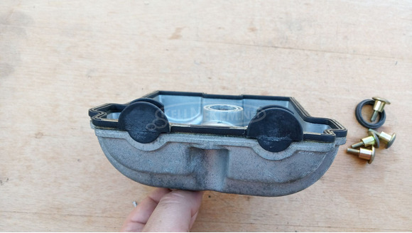 Aprilia scarabeo light 125 - 200 szelepfedél