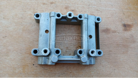 Aprilia scarabeo light 125 - 200 felső csapágyház - 1/6