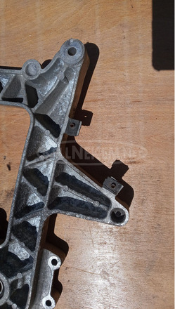 Aprilia scarabeo light 125 - 200 hátsó lengőkar - 7/8