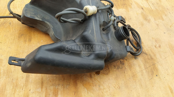 Aprilia scarabeo light 125 - 200 karburátoros üzemanyag tank - 4/9