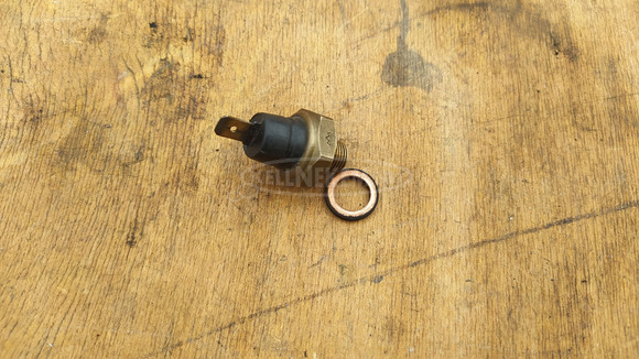 Aprilia scarabeo light 125 - 200 olajnyomás gomba - 1/4