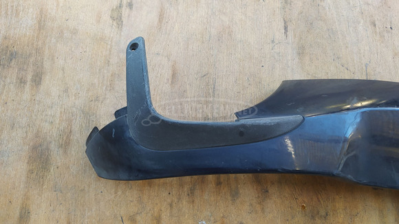 Aprilia scarabeo light 125 - 200 első idom alsó jobbos - 3/8