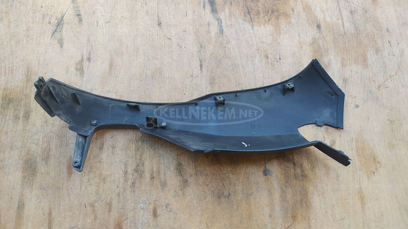 Aprilia scarabeo light 125 - 200 első idom alsó jobbos - 4/8