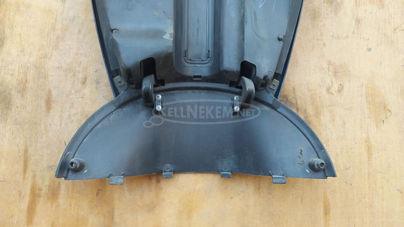 Aprilia scarabeo light 125 - 200 térdidom - 7/8