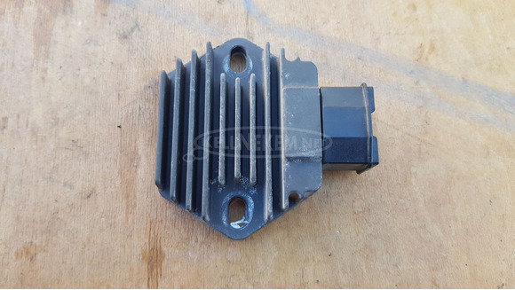 Honda Foresight 250 feszültségszabályzó - 1/5