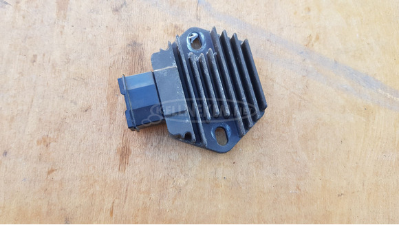 Honda Foresight 250 feszültségszabályzó - 5/5