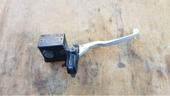 Honda Foresight 250 főfékhenger jobbos - 1/7