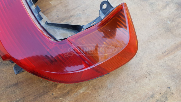 Honda Foresight 250 hátsó lámpa - 2/9