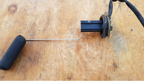 Honda Foresight 250 üzemanyag szintjelző - 2/6