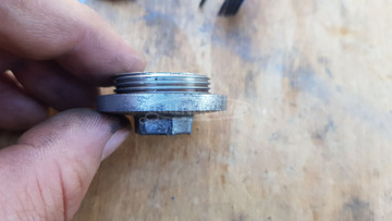 Honda Foresight 250 olajleeresztő csavar