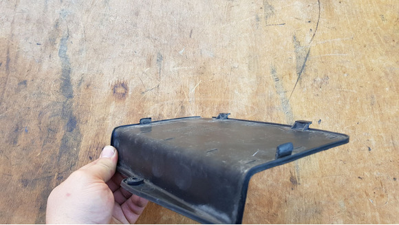 Honda Foresight 250 szervízfedél sisaktartóba - 6/6