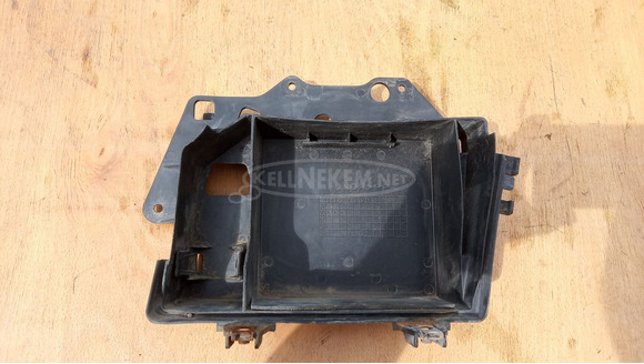 Honda Foresight 250 akkumulátor tartó - 1/7