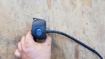 Malaguti Madison 250 kormánykapcsoló balos