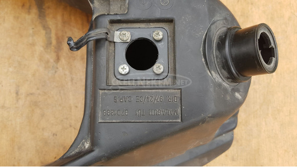 Malaguti Madison 250 üzemanyag tank - 5/9