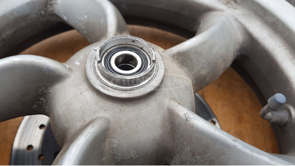 Malaguti Madison 250 első kerék - 4/6