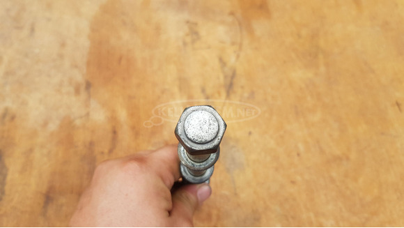 Malaguti Madison 250 első keréktengely - 4/5