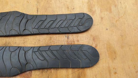 Malaguti Madison 250 gumiszőnyeg pár - 2/6