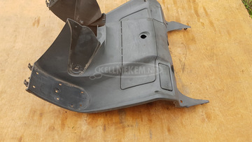 Malaguti Madison 250 térdidom