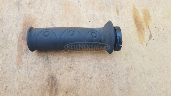 Malaguti Madison 250 gázcsutka - 1/4