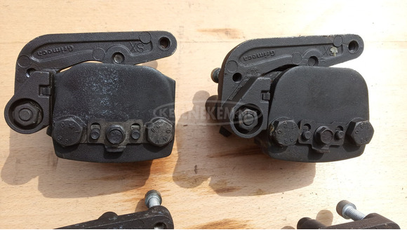 Aprilia leonardo 250 első féknyereg - 6/10