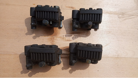 Aprilia leonardo 250 első féknyereg - 10/10