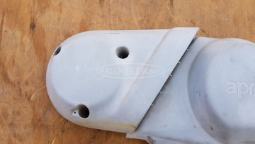 Aprilia leonardo 250 kuplung fedél borítás