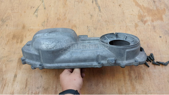 Aprilia leonardo ST 250 kuplung fedél - 10/10