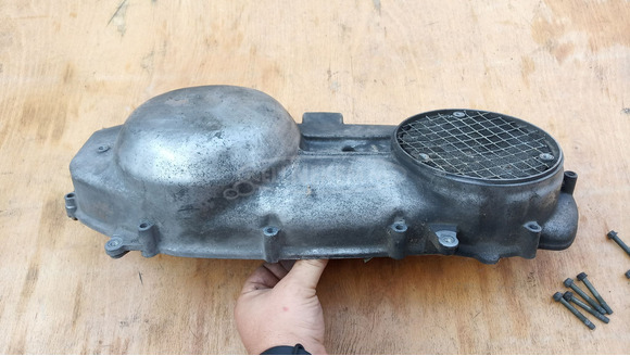 Aprilia leonardo 250 kuplung fedél - 8/9