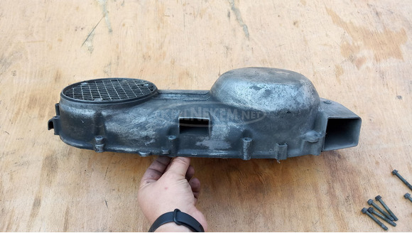 Aprilia leonardo 250 kuplung fedél - 9/9