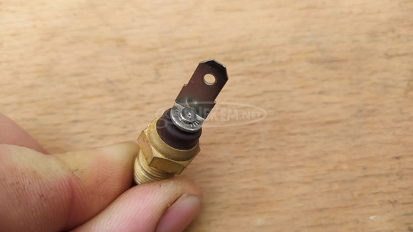 Aprilia Scarabeo 125 - 200 vízhőmérséklet jeladó - 4/5