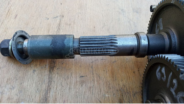 Aprilia Scarabeo 125 - 180 hátsó végáttétel